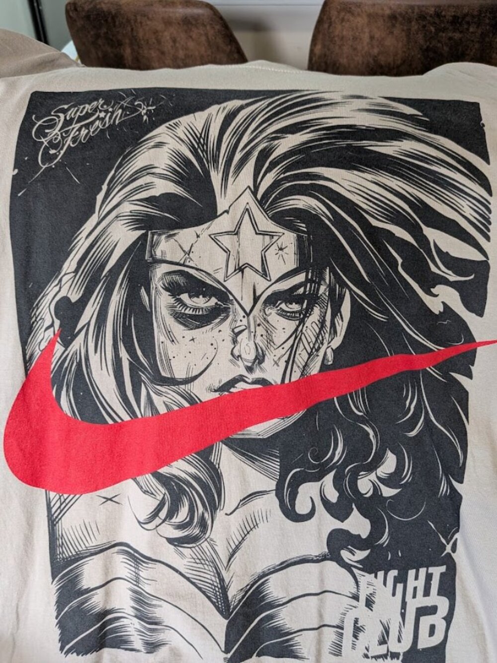 SuperFresh - RARE "Wonder Woman X Nike" Limited Edition 3XL Body Building Tee